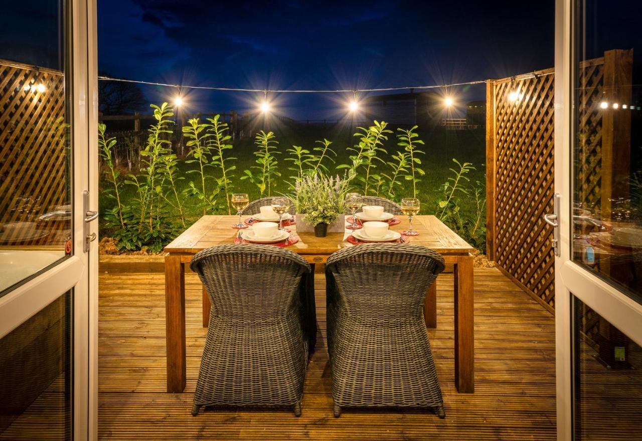 Montana Log Cabin - Ockeridge Rural Retreats Wichenford Ngoại thất bức ảnh