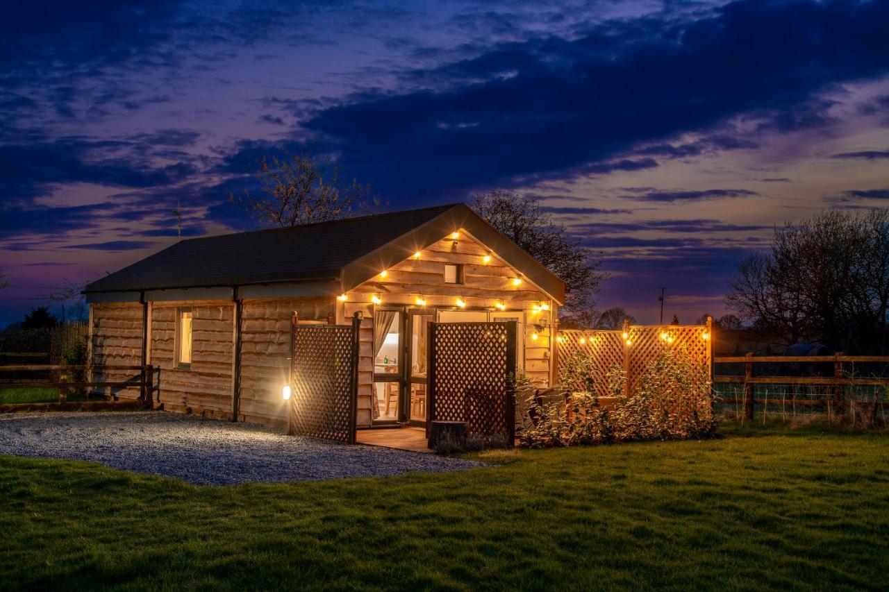 Montana Log Cabin - Ockeridge Rural Retreats Wichenford Ngoại thất bức ảnh