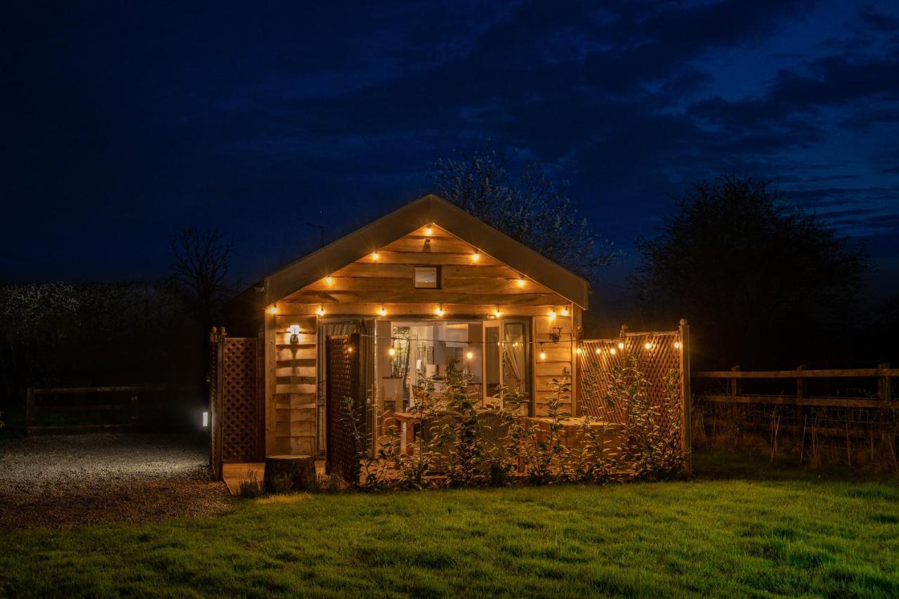 Montana Log Cabin - Ockeridge Rural Retreats Wichenford Ngoại thất bức ảnh