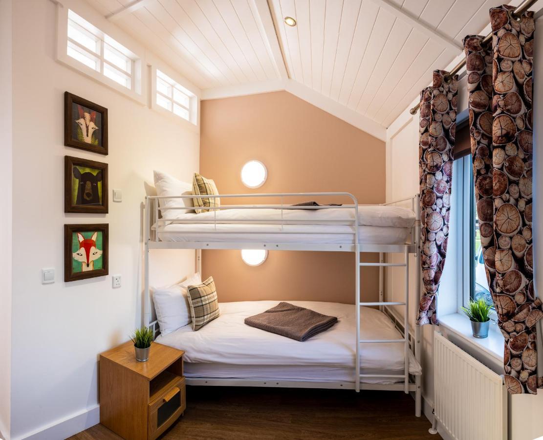 Montana Log Cabin - Ockeridge Rural Retreats Wichenford Ngoại thất bức ảnh